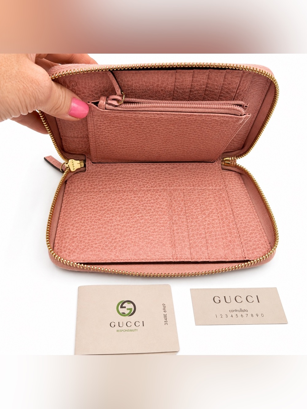 Gucci Interlocking G zip-around wallet - light pink leather + FREE COA! - Picture 5 of 9